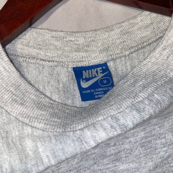 VINTAGE NIKE TEE - Picture 2 of 3